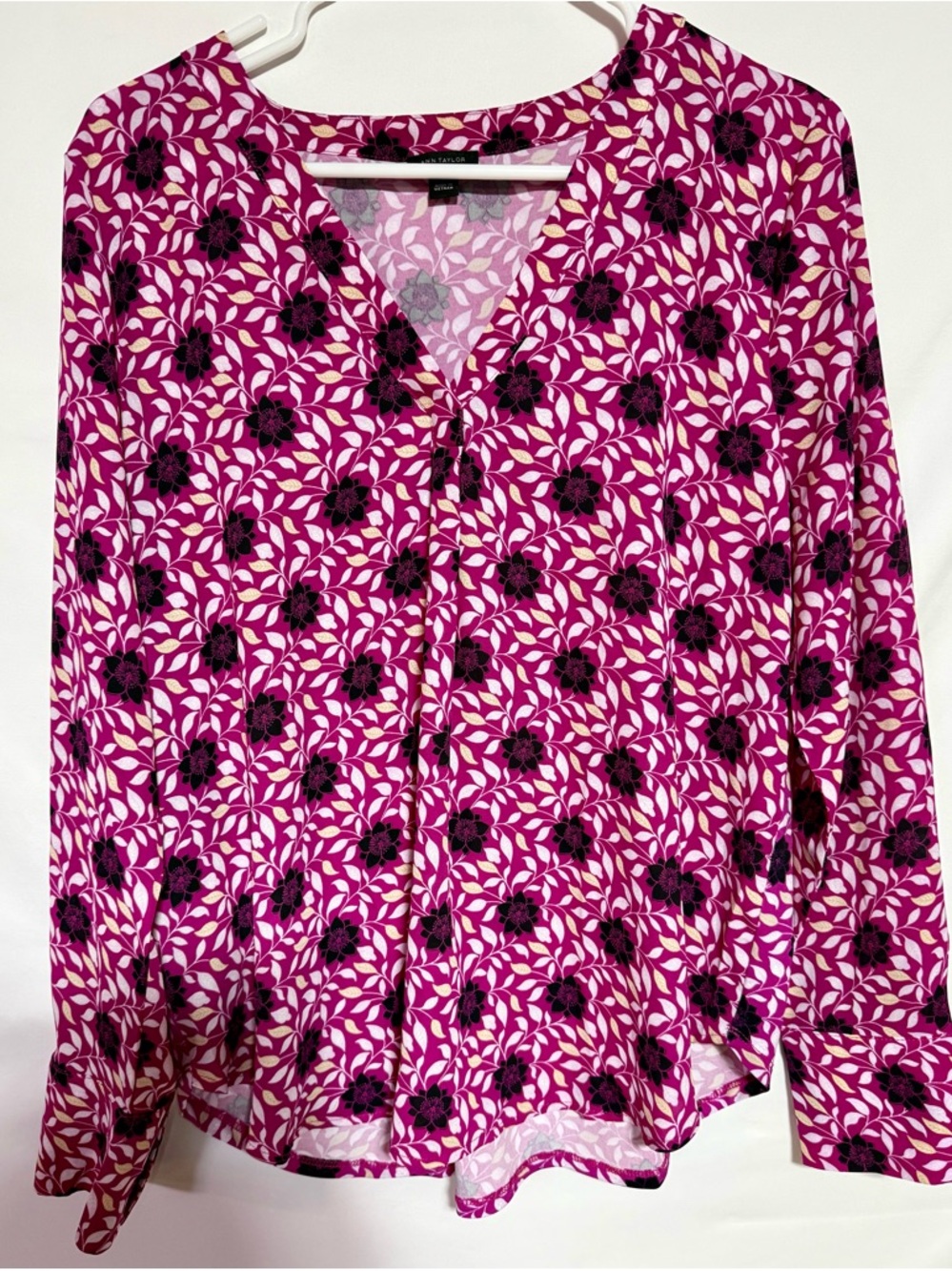 Ann Taylor Floral Mixed Media Pleated Front Top Size M Magenta Sunset
